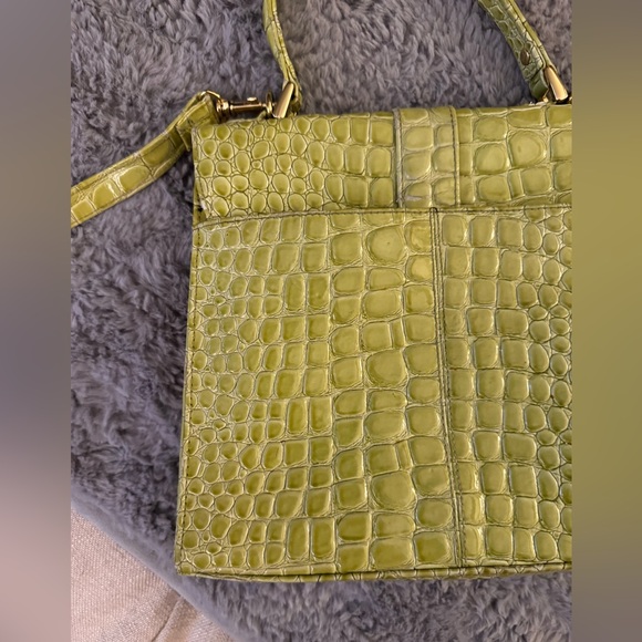 LORD AND TAYLOR Lime Green Crocodile-Embossed Handbag - Picture 7 of 15